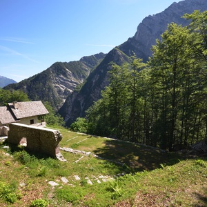 Foto 2 di Das Bergwerk von Resartico