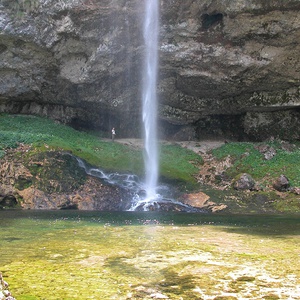 Foto 2 di Die Karstquelle Fontanone di Goriuda
