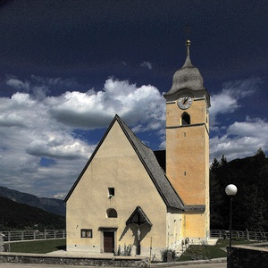 Foto 2 di Die kirche von Coccau